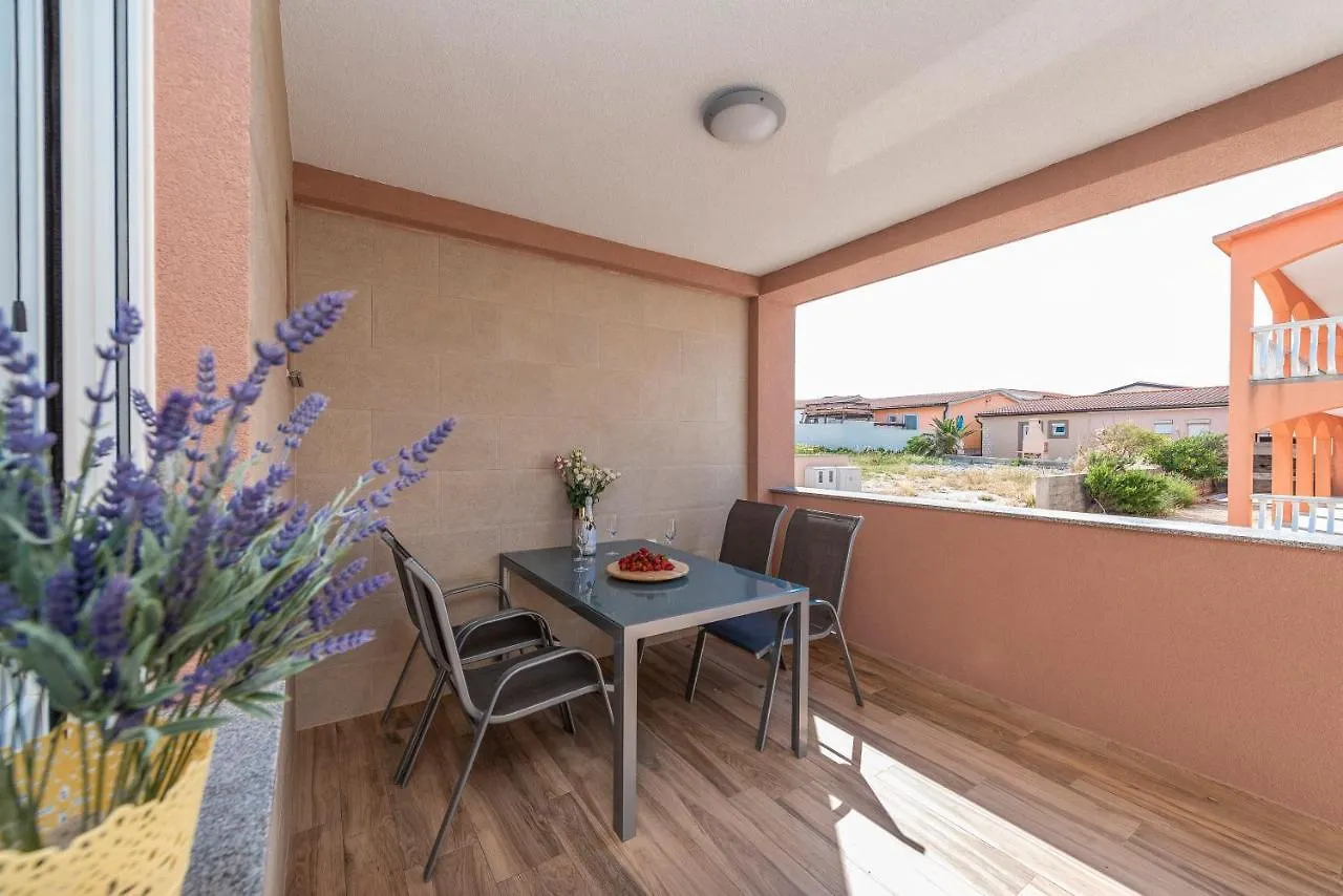 Luxury Apartments - La Vir 1 & 2 Holiday home