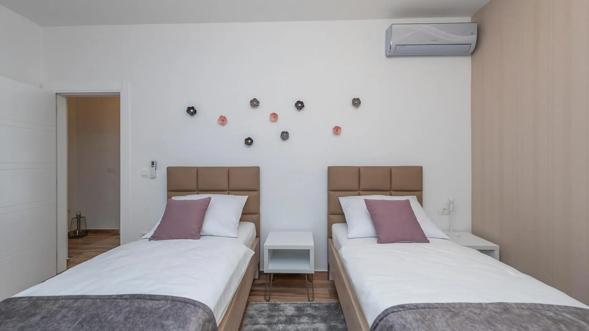 Ferienhaus Luxury Apartments - La Vir 1 & 2