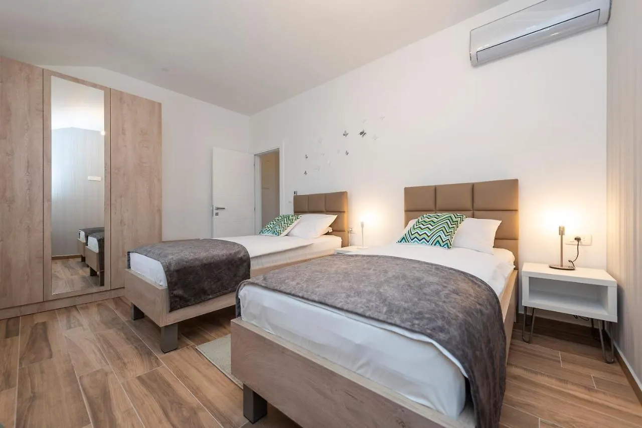 Ferienhaus Luxury Apartments - La Vir 1 & 2