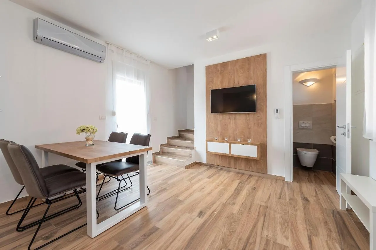 Ferienhaus Luxury Apartments - La Vir 1 & 2